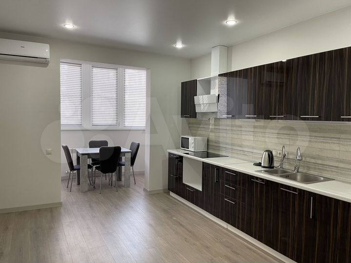 3-к. квартира, 100 м², 4/22 эт.