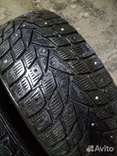 Dunlop SP Winter Ice 02 225/55 R16 99T