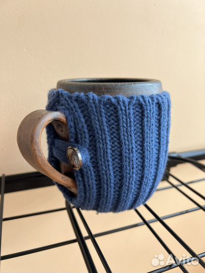 Глиняная кружка в чехле Wool and Clay