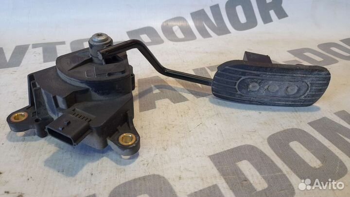 Педаль газа Ниссан Ноут Е11