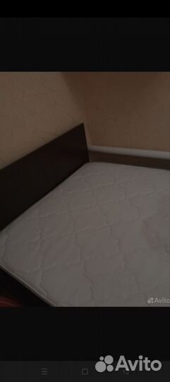 Кровать двухспальная с матрасом бу