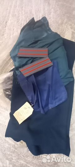 Отрез шерстяной ткани