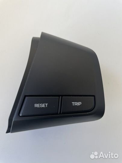 Кнопки управления на руль Hyundai Creta