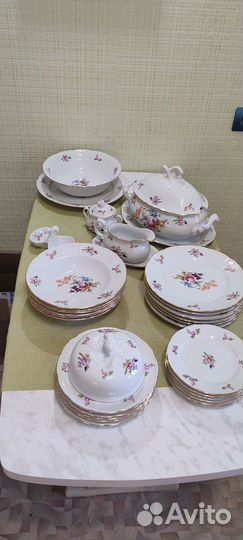 Сервиз 35 предметов. Фарфор Thun. Чехословакия