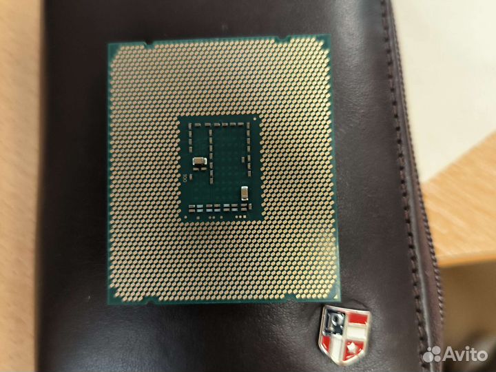 Процессор Intel Xeon E5 2666v3 2900 MHz 25 Mb
