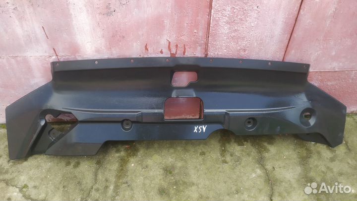 Mitsubishi Asx накладка замка капота