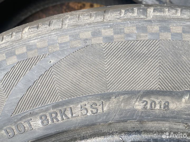 DoubleStar DS01 215/60 R17 100H