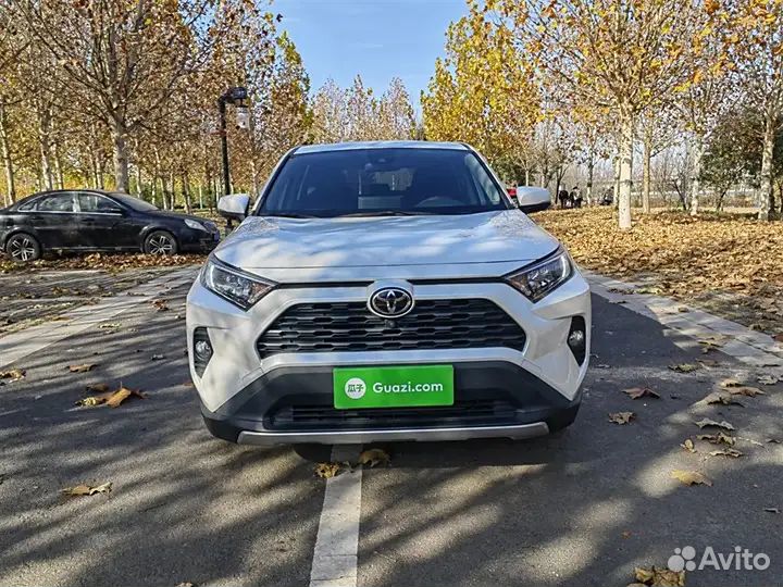 Toyota RAV4 2.0 CVT, 2021, 27 400 км