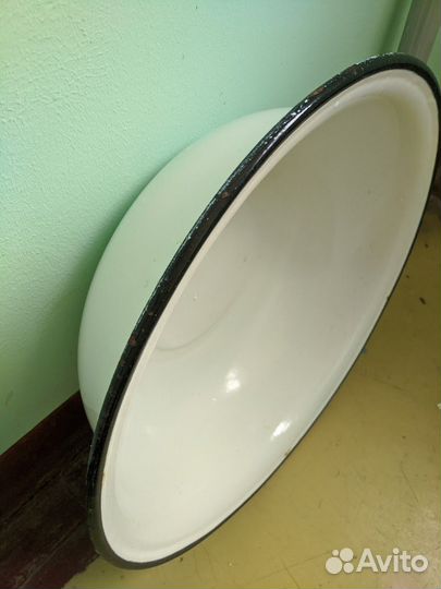 Таз эмалированный новый