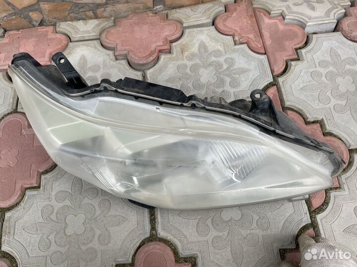 Фары на toyota corolla 150 рестайлинг оригинал