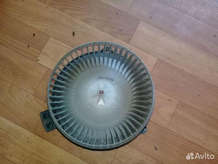 Мотор отопителя салона (Моторчик печки) Toyota Mar