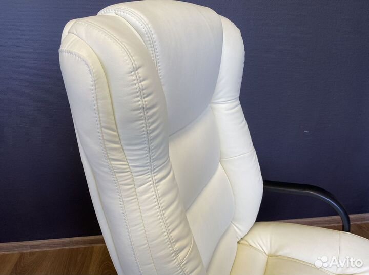 Офисное кресло новое