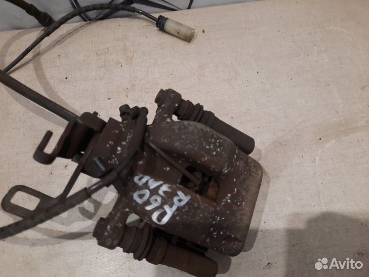 Суппорт задний правый Mini Countryman R60 N16B16A