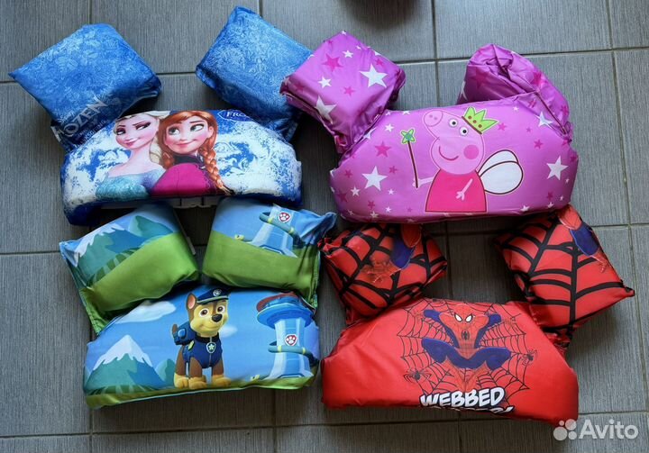 Плавательный жилет детский