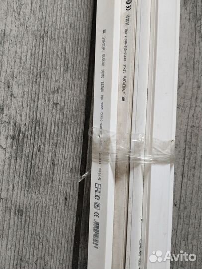 Дверные и мебельные ручки, крючки, стыки