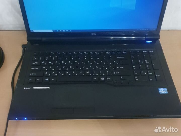 Fujitsu 17 ноутбук i5 3230u 500gb/8gb
