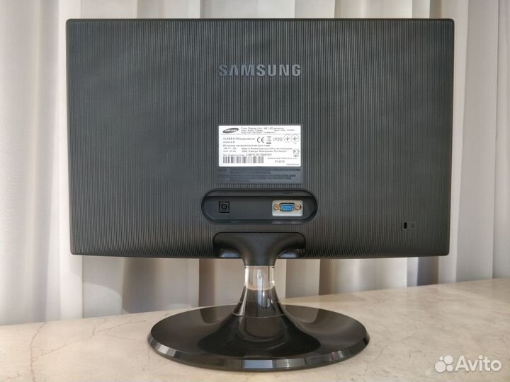 Монитор Samsung SyncMaster S19B350N
