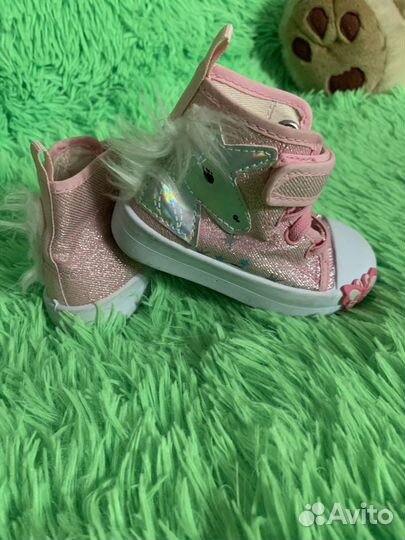 Кроссовки для девочки 20 размер