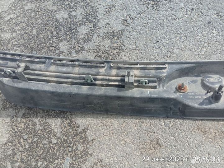 Решетка радиатора для Ford Kuga б/у