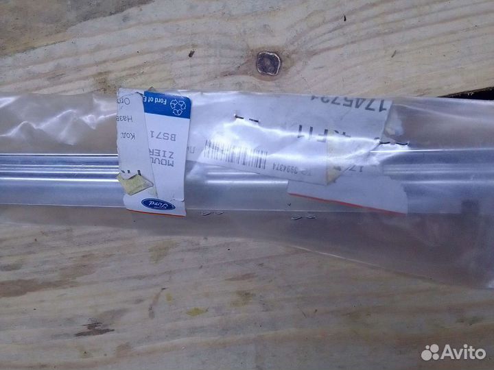 Молдинг двери передней левой ford mondeo 4