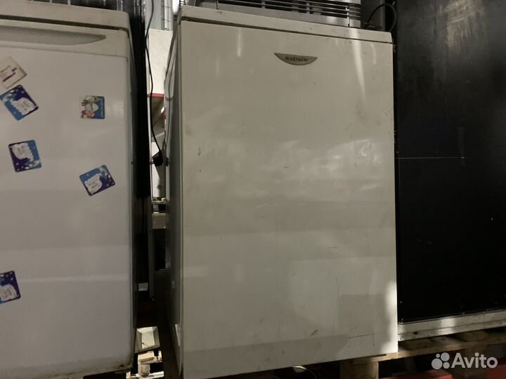 Шкаф холодильный Rosenlew RJV 179