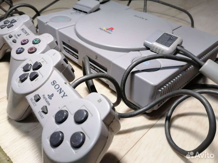 Игровая приставка ps1