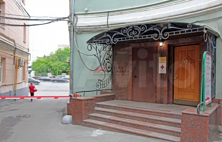 Сдам торговое помещение, 481 м²