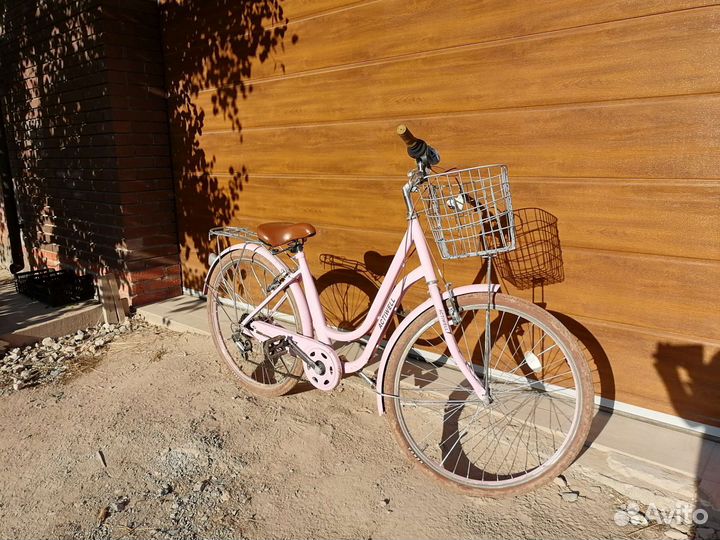 Велосипед с корзиной розовый