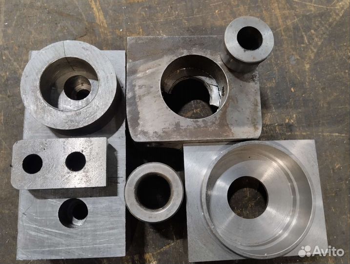 Сверление отверстий,нарезание резьбы в металле