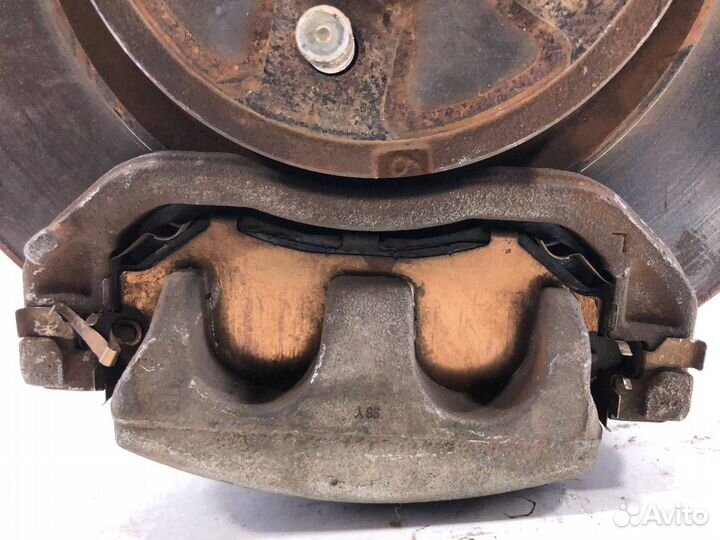 Ступица передняя левая Subaru Legacy Outback BL5