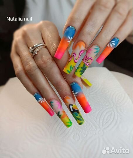 Наращивание ногтей
