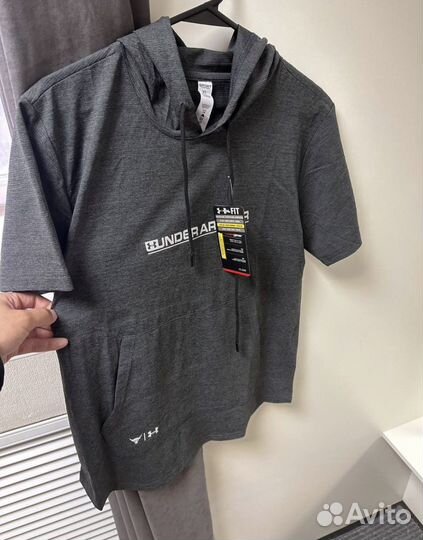 Футболка с капюшоном Under Armour мужская
