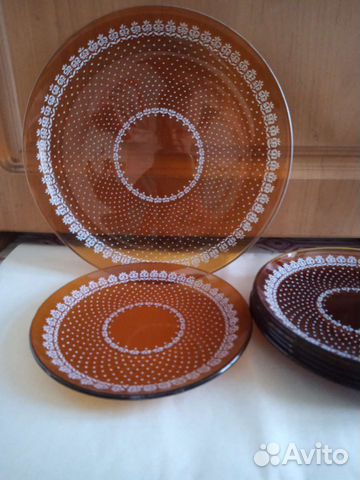 Набор тарелок,жёлтого стекла,7 шт, одна большая