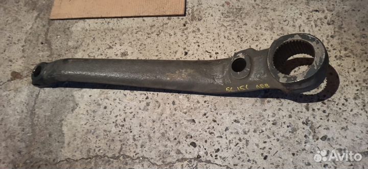 Рычаг подъемный лев/прав навески Т-150