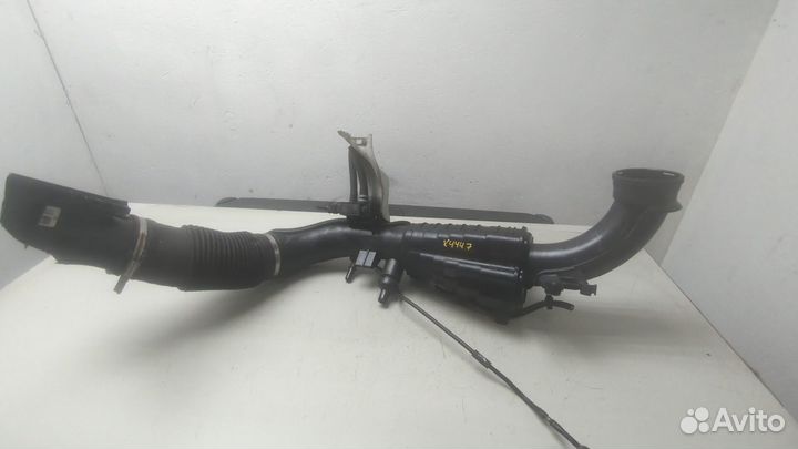 Патрубок воздушного фильтра Volvo XC40