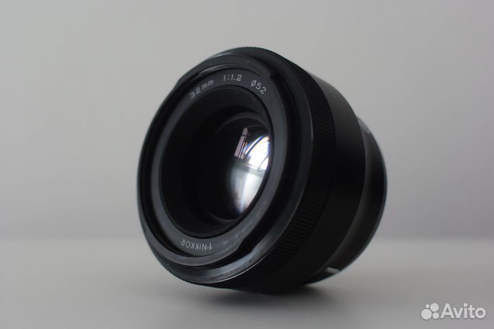 Nikon Nikkor 32mm f/1.2 (Nikon 1)