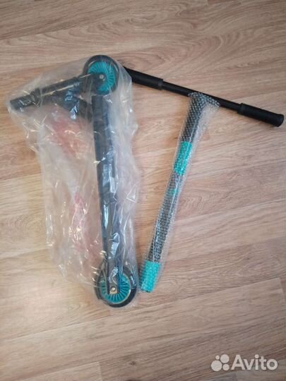 Самокат трюковой