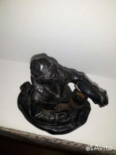 Статуэтка емеля с щукой