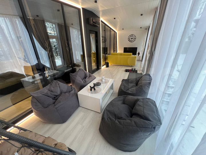 Дом 61 м² на участке 4 сот.