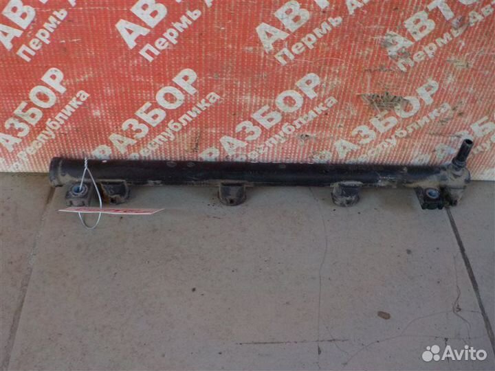 Топливная рампа Renault Duster K4MA606 2012