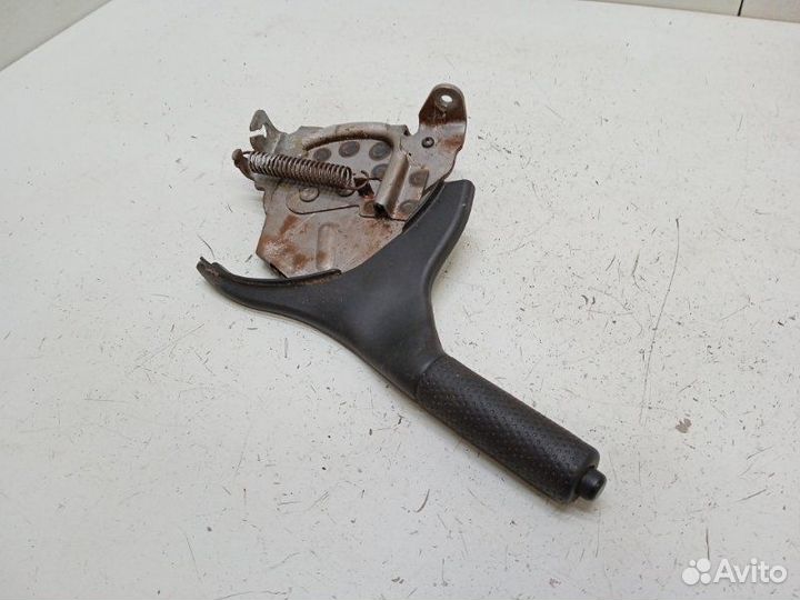 Рычаг стояночного тормоза Mazda Tribute 2.0 2001