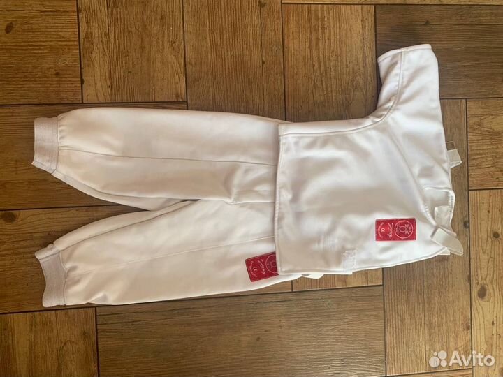 Форма для фехтования 158