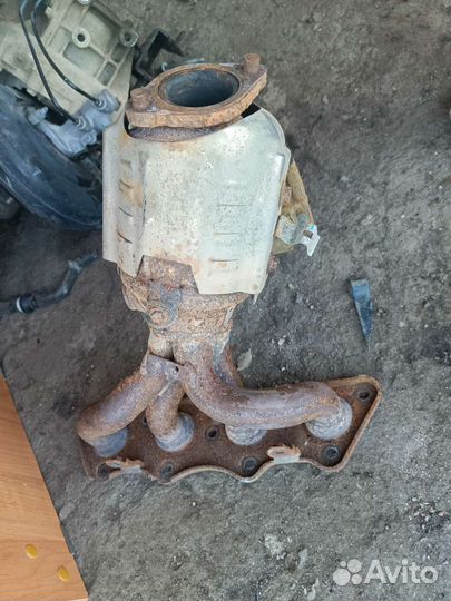 Выпускной коллектор с пламягасителем solaris 2 1.6