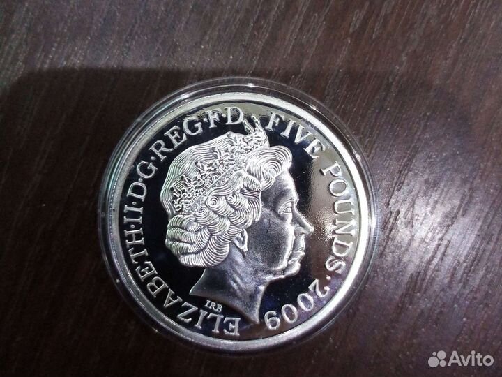 Серебряная монета Великобритании к олимпиаде 2012г