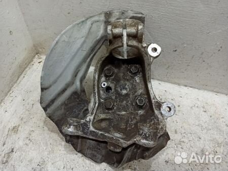 Кулак передний правый бмв