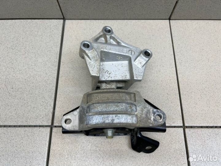 Опора двигателя левая Hyundai Creta 49.000км G4FG