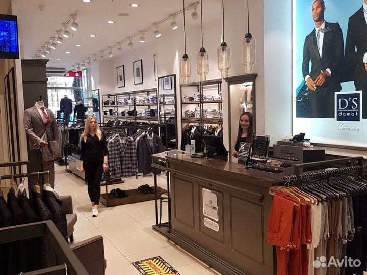 Продавец консультант в магазин одежды