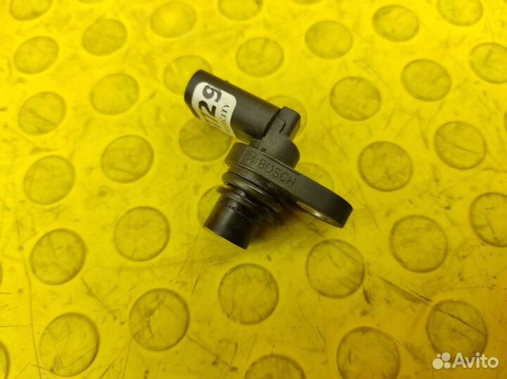 Датчик положения распредвала Mercedes-Benz W246