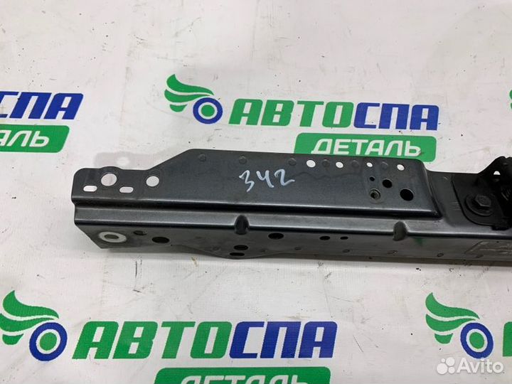 Планка радиаторов передняя Opel Astra J хетчбек