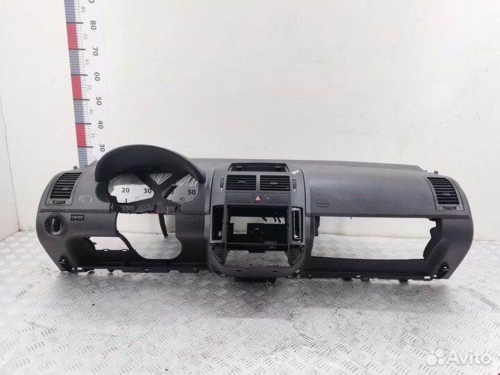 Торпедо (панель передняя) для Volkswagen Polo 4